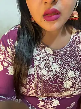 Snapshot of Ayesha_mahi chatting on September 10, 2025, 8:35 am Ayesha mahi online show from September 10, 2025, 8:35 am
