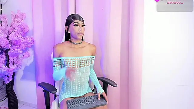 Snapshot of _Arlin_ chatting on June 22, 2026, 3:47 am Arlin online show from June 22, 2026, 3:47 am