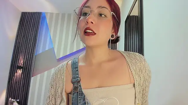 emily layton online show from December 13, 2025, 8:04 pm