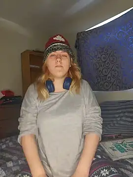 RileyRiver97xo online show from January 8, 2025, 6:20 pm