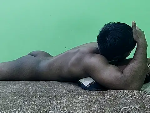 HunkyAriyan online show from September 25, 2025, 7:53 pm