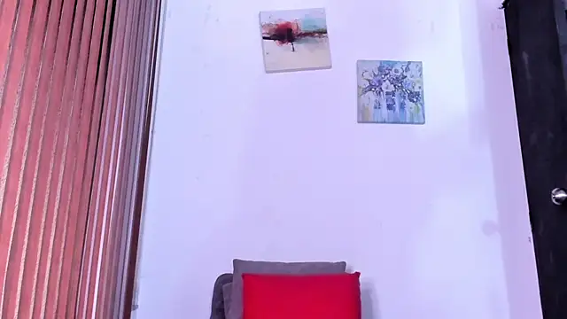 alondrabigtits online show from March 23, 2026, 11:43 am