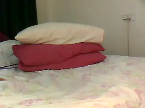 Snapshot of dirasweetlipsxx chatting on February 15, 2025, 5:41 am dirasweetlipsxx online show from February 15, 2025, 5:41 am