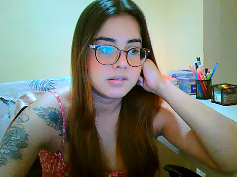 maliamiller online show from November 26, 2025, 9:59 pm