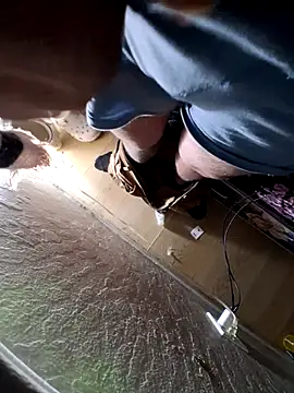 Snapshot of KeptupHack chatting on October 28, 2025, 12:48 pm KeptupHack online show from October 28, 2025, 12:48 pm