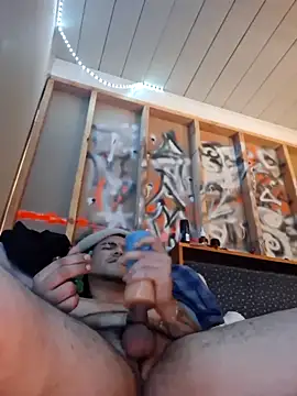 Snapshot of KeptupHack chatting on November 5, 2025, 10:02 pm KeptupHack online show from November 5, 2025, 10:02 pm