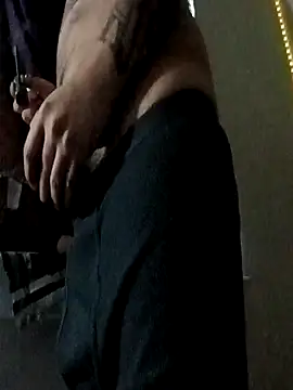 Snapshot of KeptupHack chatting on November 28, 2025, 9:37 pm KeptupHack online show from November 28, 2025, 9:37 pm