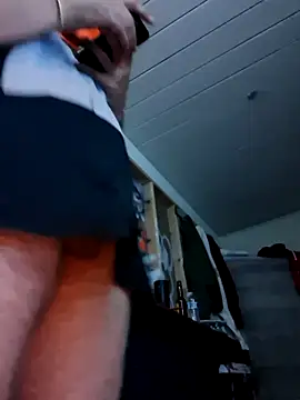 Snapshot of KeptupHack chatting on October 27, 2025, 6:36 am KeptupHack online show from October 27, 2025, 6:36 am