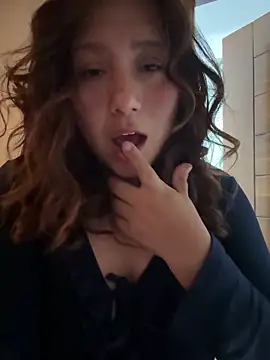 kittyfresita online show from March 1, 2026, 3:39 am