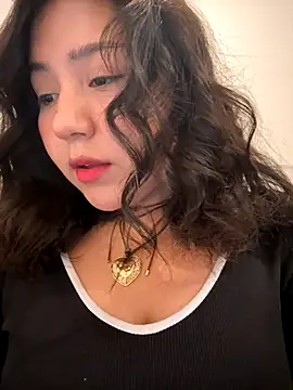 kittyfresita online show from October 5, 2025, 1:18 am