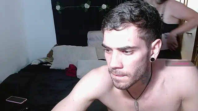 Snapshot of sussy-leohot chatting on November 6, 2025, 5:00 am sussy-leohot online show from November 6, 2025, 5:00 am