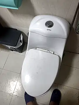 huzi518 online show from March 4, 2026, 1:52 pm