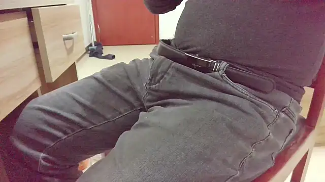 huzi518 online show from November 14, 2025, 11:36 am