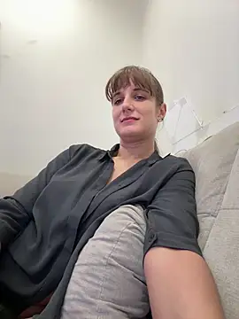 jennifer11772 online show from March 28, 2026, 8:10 pm