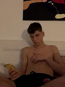 Snapshot of MiguelRausch chatting on September 10, 2025, 7:02 pm MiguelRausch online show from September 10, 2025, 7:02 pm