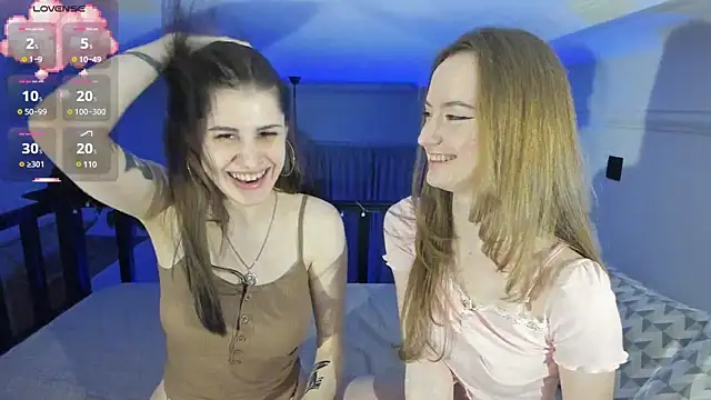 Snapshot of charmerss chatting on December 21, 2024, 6:44 pm charmerss online show from December 21, 2024, 6:44 pm