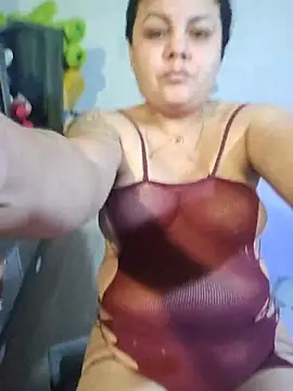 zandra milf  online show from June 3, 2026, 11:11 am