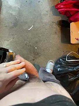 Snapshot of mj23641 chatting on December 17, 2025, 4:01 pm mj23641 online show from December 17, 2025, 4:01 pm