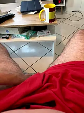 Snapshot of mj23641 chatting on October 7, 2025, 6:25 am mj23641 online show from October 7, 2025, 6:25 am