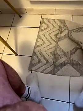 Snapshot of mj23641 chatting on December 22, 2025, 8:47 am mj23641 online show from December 22, 2025, 8:47 am