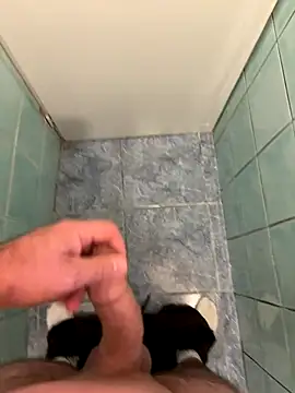 Snapshot of mj23641 chatting on October 23, 2025, 3:54 pm mj23641 online show from October 23, 2025, 3:54 pm