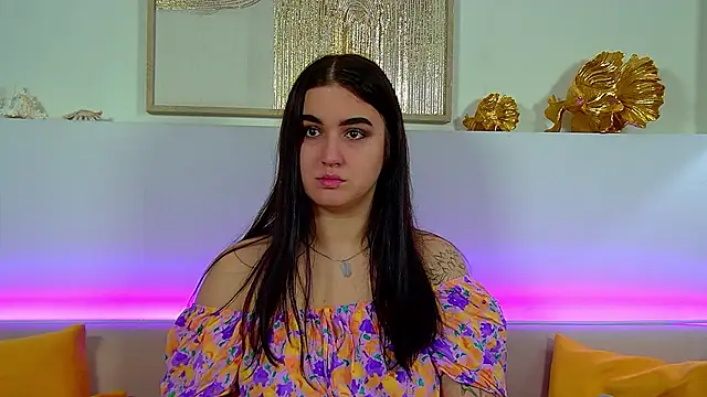 ChristinaMilton online show from November 13, 2025, 6:34 pm