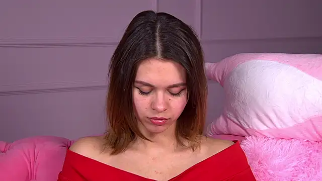 Snapshot of PollyLanders chatting on February 21, 2025, 1:44 pm PollyLanders online show from February 21, 2025, 1:44 pm