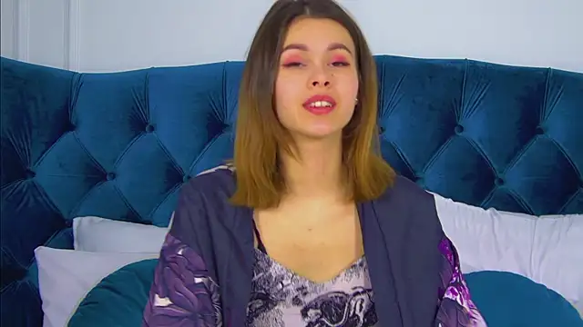 Snapshot of PollyLanders chatting on March 20, 2025, 8:42 am PollyLanders online show from March 20, 2025, 8:42 am