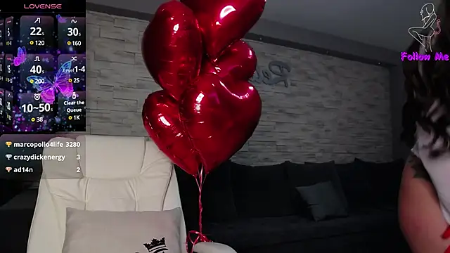 VictoriaMazze online show from February 13, 2025, 4:00 am