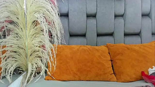 JESSYCORTES online show from March 15, 2026, 3:46 am