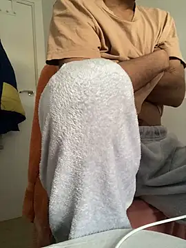 Snapshot of Lucascacaca chatting on February 25, 2026, 3:45 pm Lucascacaca online show from February 25, 2026, 3:45 pm