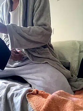 Snapshot of Lucascacaca chatting on December 2, 2025, 1:24 pm Lucascacaca online show from December 2, 2025, 1:24 pm