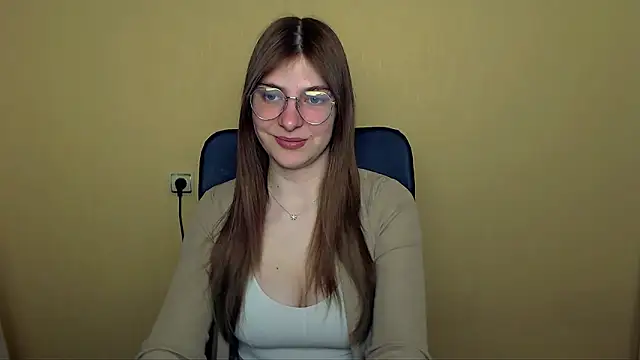 Snapshot of Luna_Lush_ chatting on April 24, 2026, 9:44 am Luna Lush online show from April 24, 2026, 9:44 am