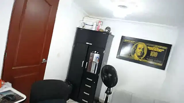 conejita hotxxx online show from March 20, 2026, 7:48 pm