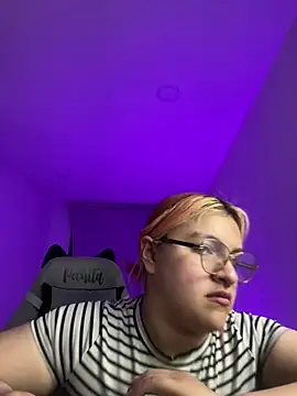 SophiaWeestt99 online show from June 27, 2026, 2:28 am
