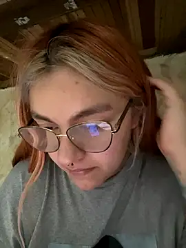 Snapshot of SophiaWeestt99 chatting on October 7, 2025, 2:12 am SophiaWeestt99 online show from October 7, 2025, 2:12 am