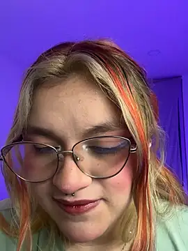 SophiaWeestt99 online show from July 23, 2026, 4:21 am