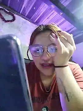 Snapshot of SophiaWeestt99 chatting on March 8, 2025, 2:12 am SophiaWeestt99 online show from March 8, 2025, 2:12 am