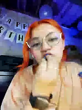 Snapshot of SophiaWeestt99 chatting on March 17, 2025, 9:01 am SophiaWeestt99 online show from March 17, 2025, 9:01 am