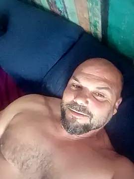 Javierchico online show from May 10, 2026, 6:28 am