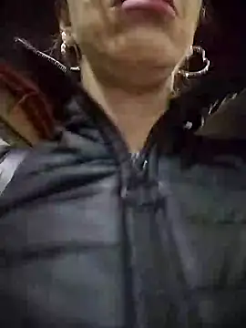 samantha cruissee online show from February 26, 2025, 2:19 am