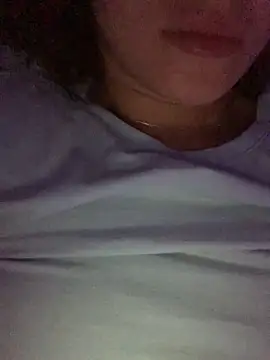 Snapshot of BetinaSoares chatting on November 11, 2025, 7:25 am BetinaSoares online show from November 11, 2025, 7:25 am