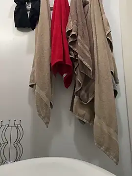 Snapshot of yododav28 chatting on April 16, 2026, 5:19 am yododav28 online show from April 16, 2026, 5:19 am