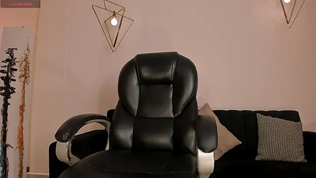 RebeccaHudson online show from February 12, 2026, 7:13 pm