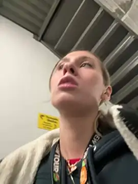 M1ssyk1ssy online show from February 3, 2025, 5:03 pm