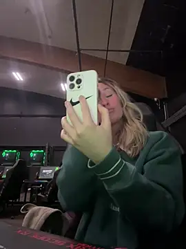 M1ssyk1ssy online show from December 26, 2024, 10:09 pm