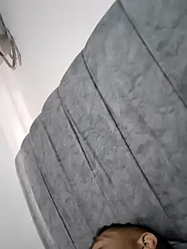 Morenocosta12 online show from December 17, 2025, 6:57 pm