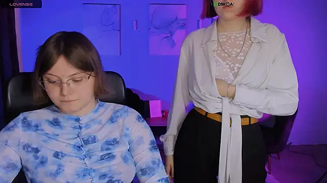 nikole kitt online show from April 12, 2026, 7:06 pm