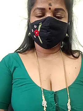 gaurika18 online show from May 12, 2026, 12:41 am