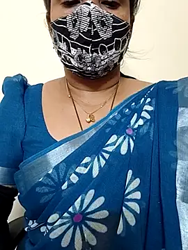 gaurika18 online show from November 30, 2025, 12:28 pm